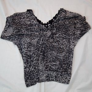 Fifth Culture V Neck blouse